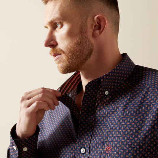 10065808 MNS Ariat Wrinkle Free Briggs Shirt