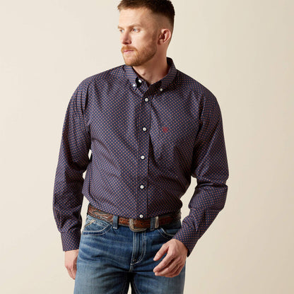 10065808 MNS Ariat Wrinkle Free Briggs Shirt