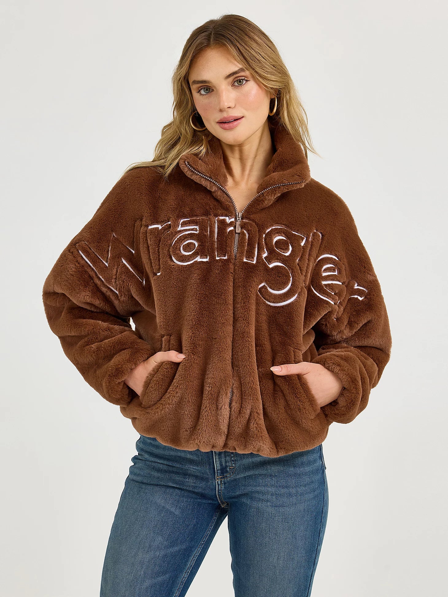 112368043 WMS Wrangler Logo Fuzzy Zip Jacket