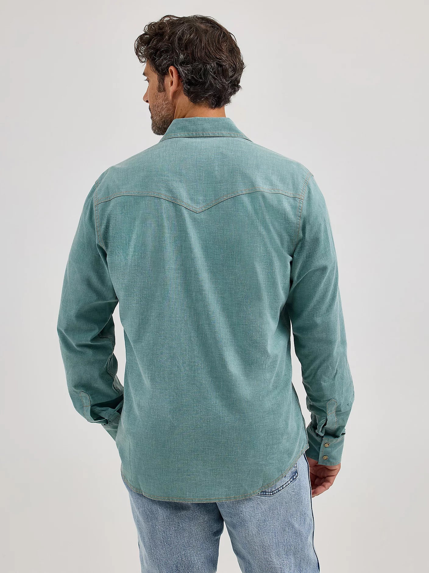 112368218 MNS Retro Snap Pine by Wrangler
