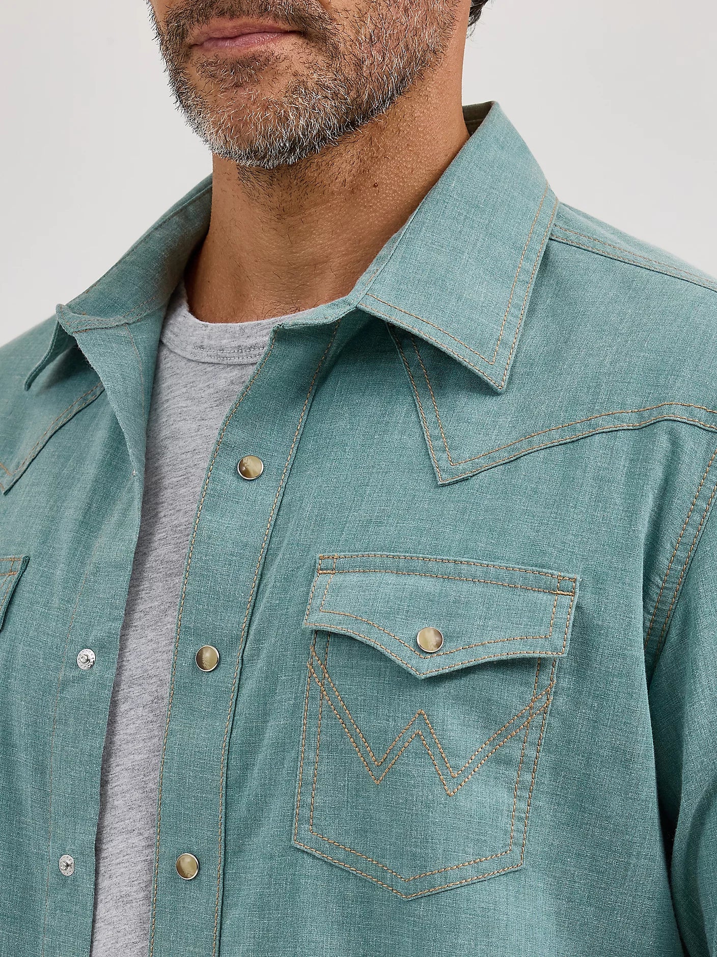 112368218 MNS Retro Snap Pine by Wrangler