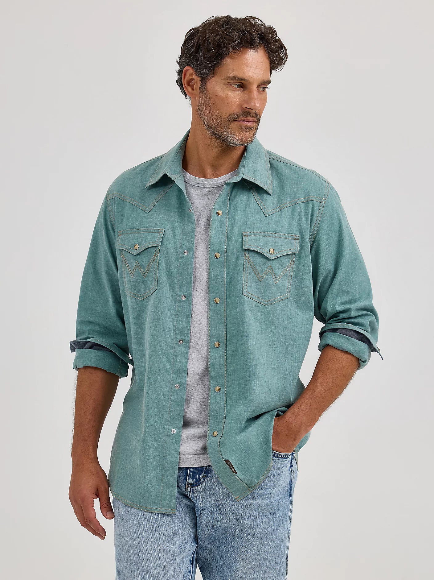 112368218 MNS Retro Snap Pine by Wrangler