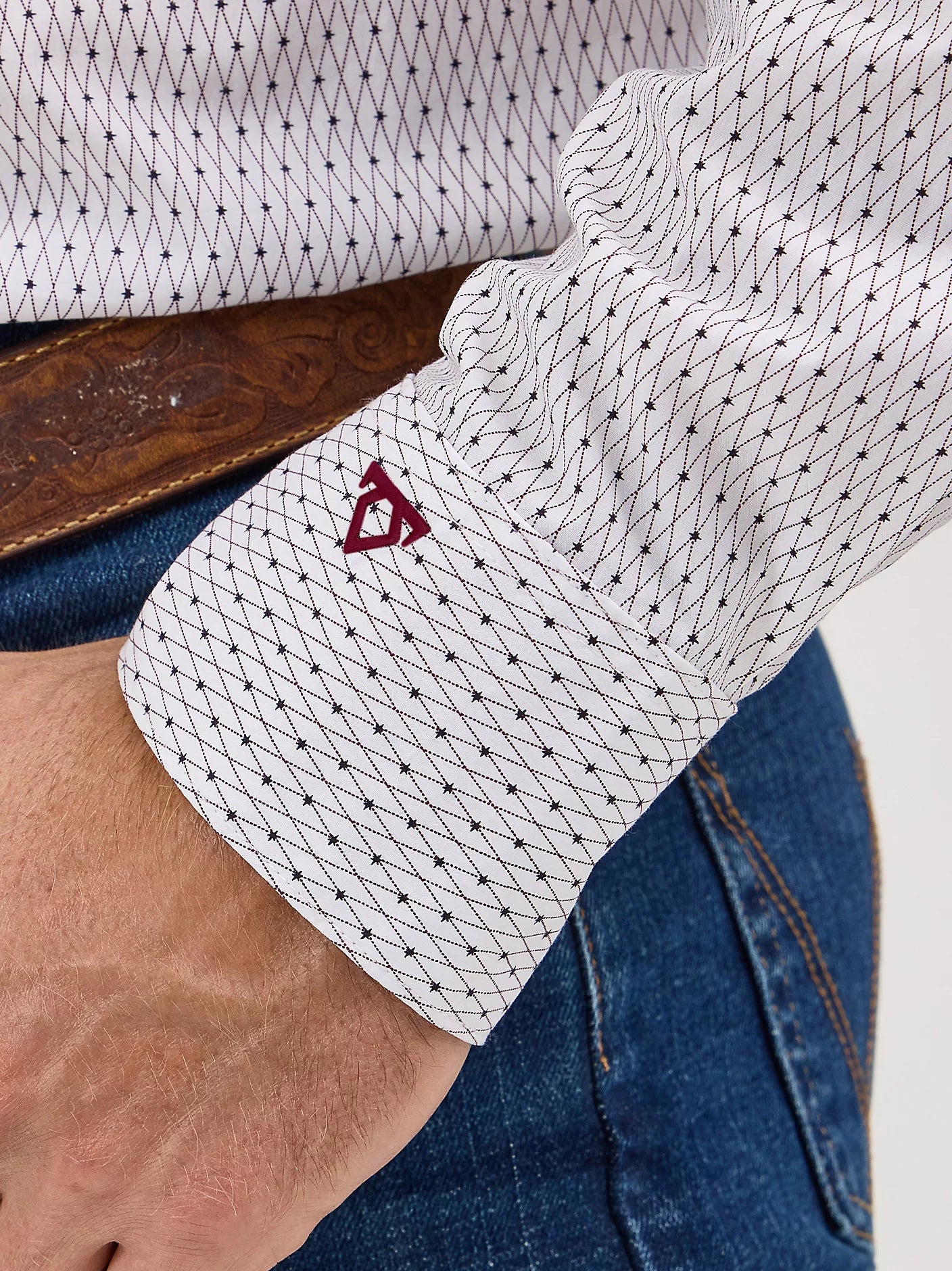 112369549 MNS Cody Johnson White/Fig