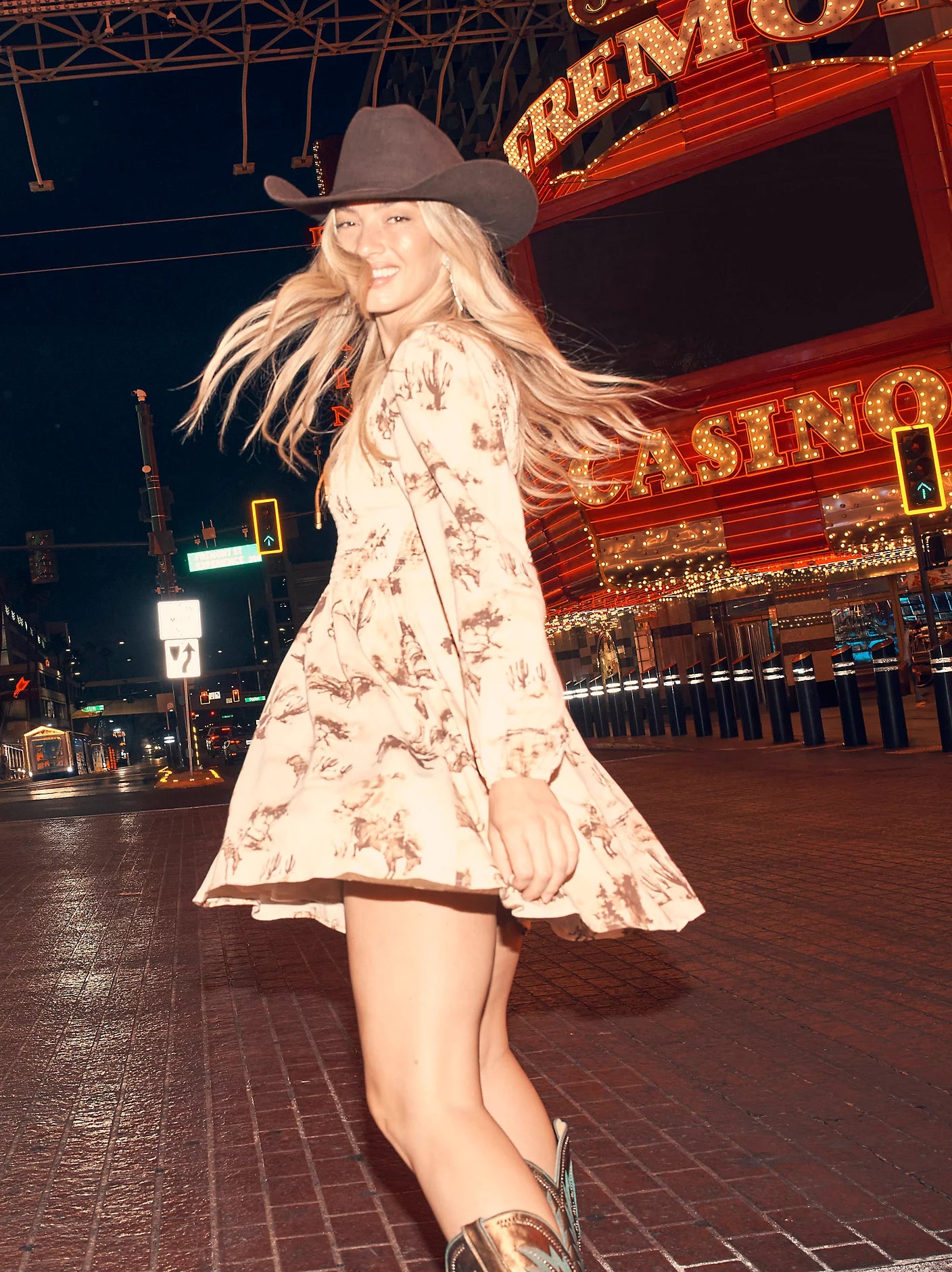 112371768 - WMS Smocked Dress - Cream