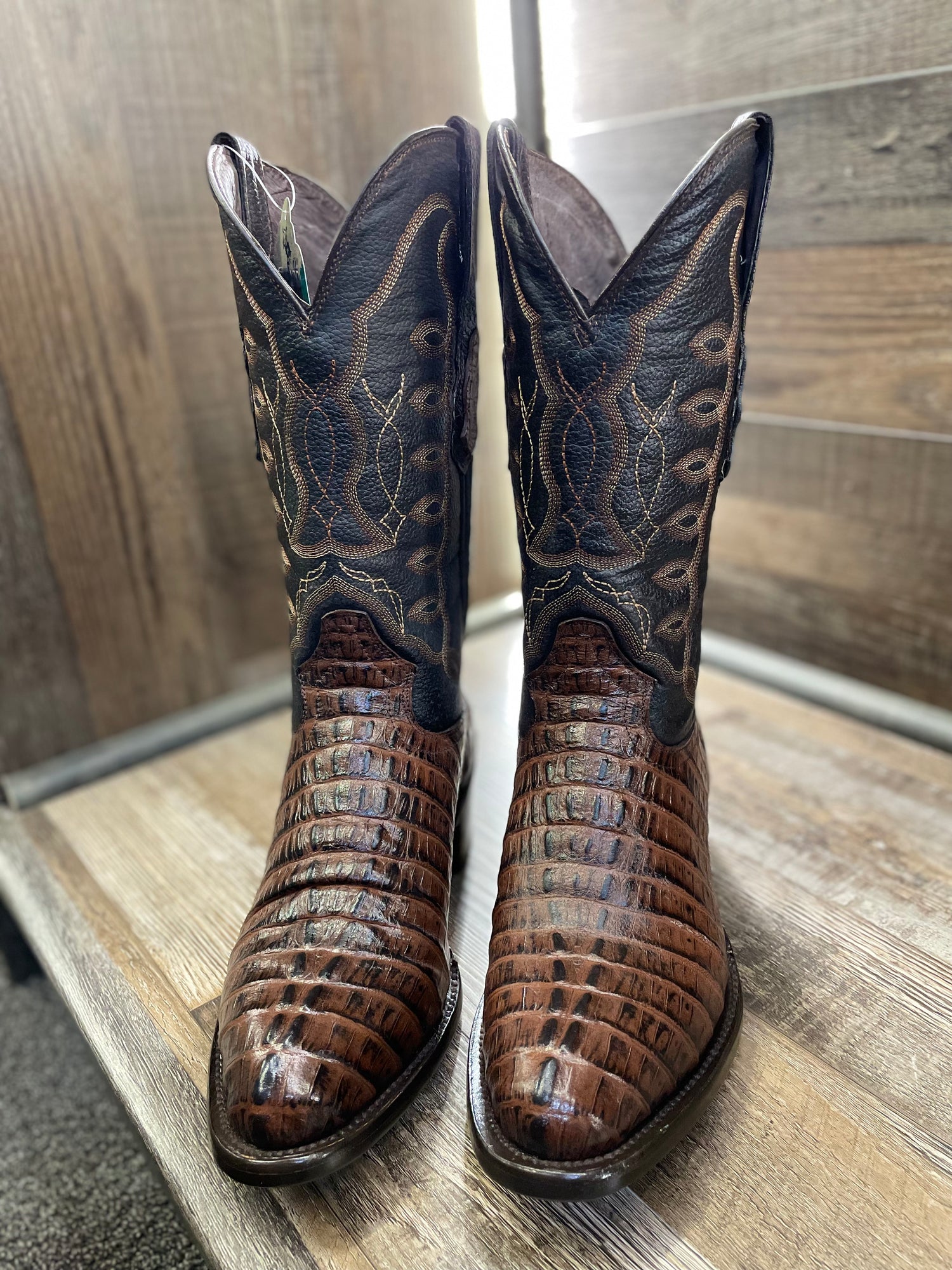 RPE201232 Men's Tanner Mark Brown Caiman Print