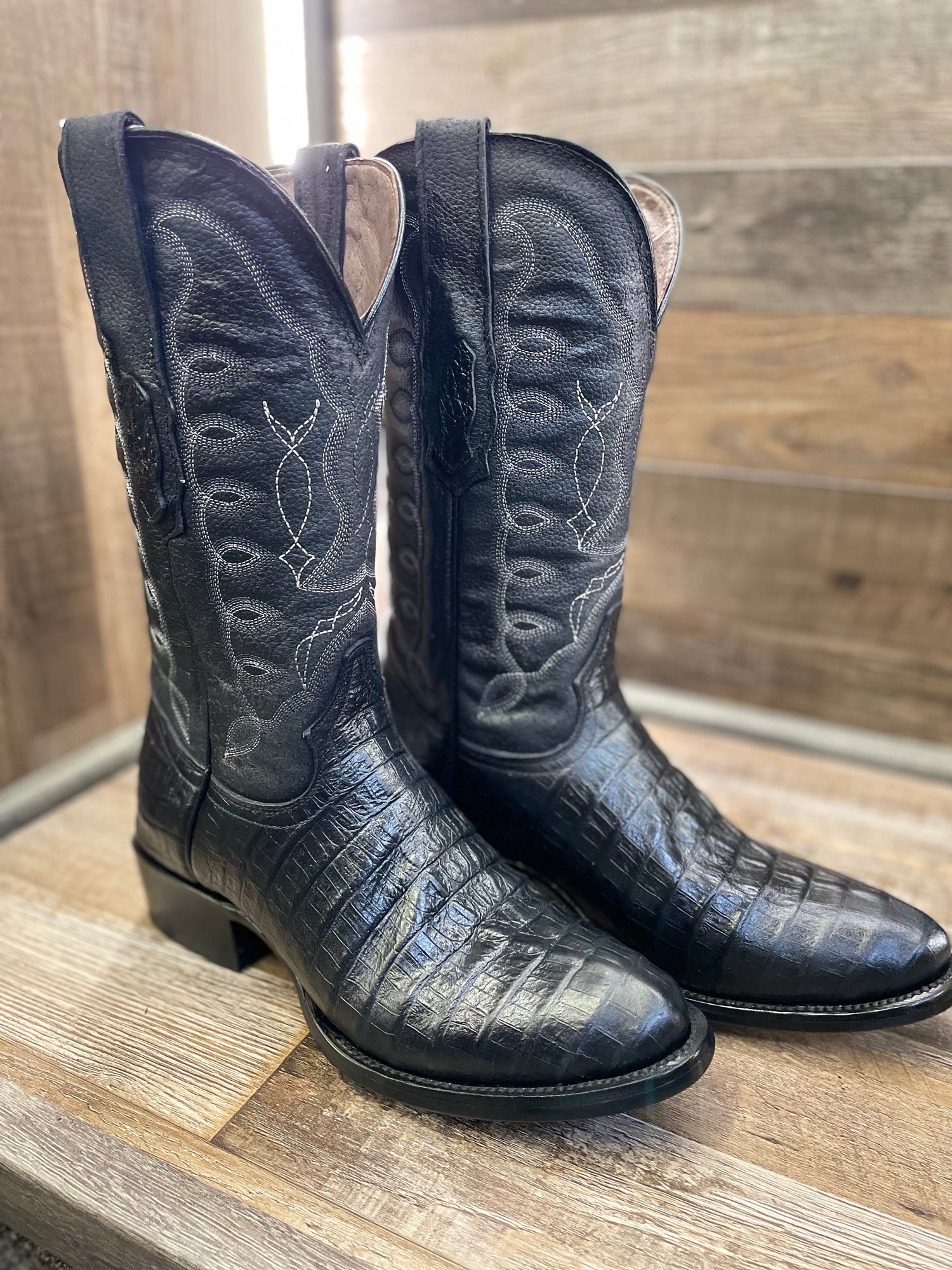 RPE201233 Men's Tanner Mark Black Caiman Print