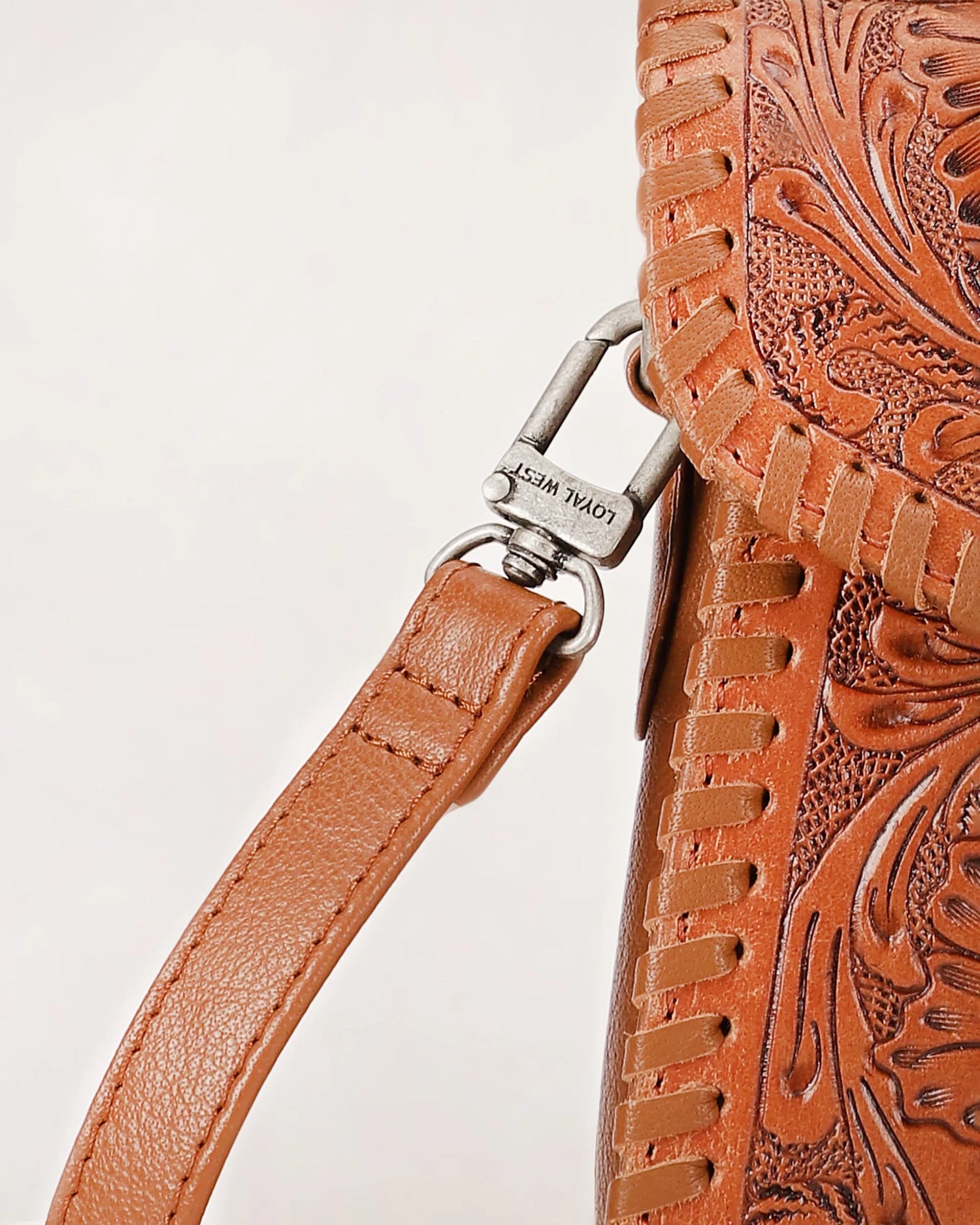 LW-SS25-035-SB Leon Mini Handle Purse - Brown