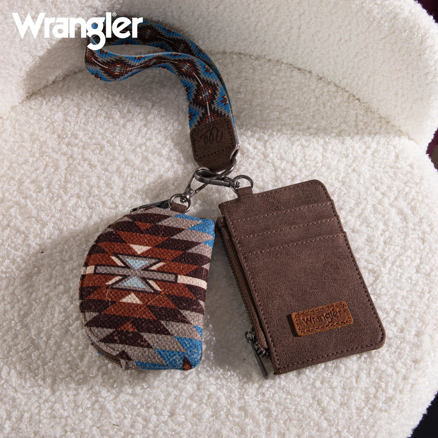 WG2213-W0051 Wrangler Southwestern Art Print Dual Pouch Wristlet -Coffee