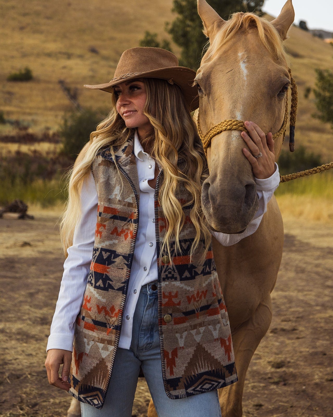 29655 WMS Outback Vest Stockyard Navy