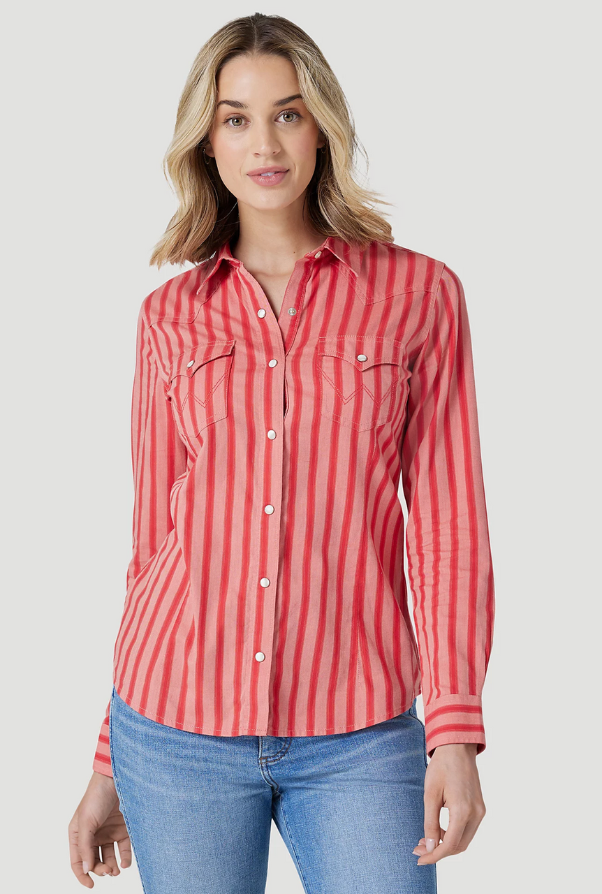 WOMEN'S WRANGLER RETRO BOLD STRIPE WESTERN Snap Shirt in Red - OLD FORT WESTERN